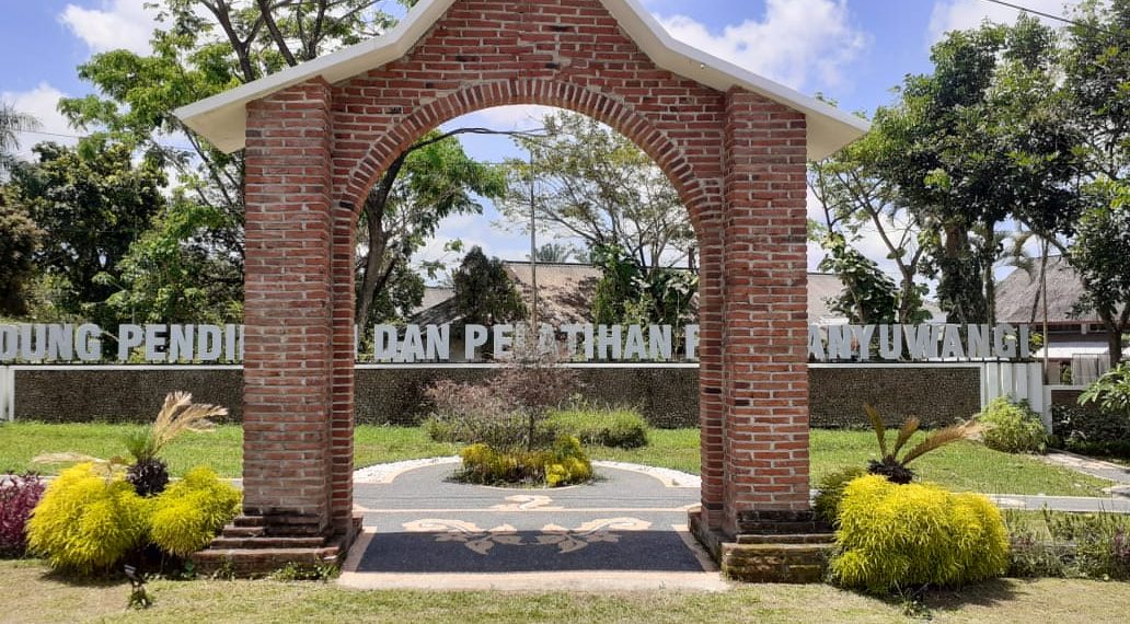 Gedung Sekolah Rayat Banyuwangi