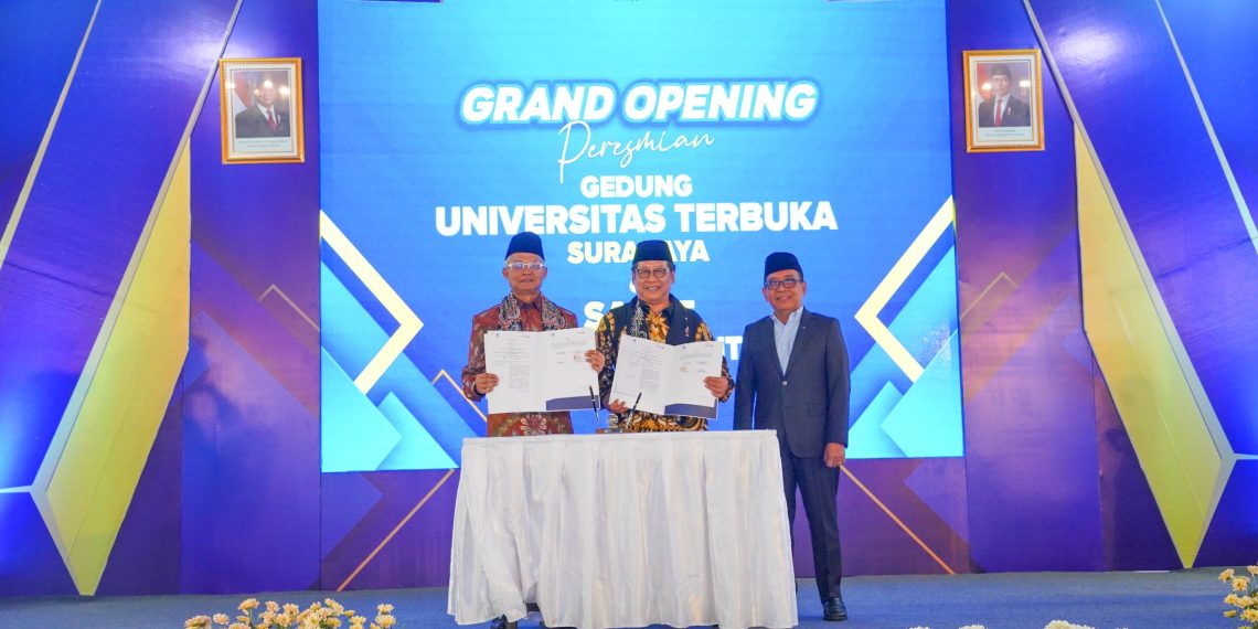 Bank Jatim saat tanda tangan MoU