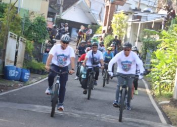 Serunya Kolaborasi Polres Batu dengan Pemkot Gelar Gowes Wisata Jelajah Lereng Gunung Arjuno 