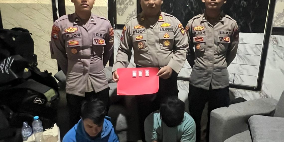 Unit Patroli Perintis Presisi Polres Tanjung Perak Amankan Dua Pemuda Pembawa Sabu saat Cegah Tawuran 1 Polres Tanjung Perak