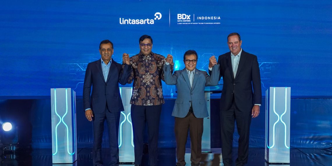 AI Center of Excellence memperkuat inovasi yang berdaulat, pengembangan inklusif talenta & ekosistem kecerdasan artifisial (AI) yang siap bersaing secara global. (foto: ist)