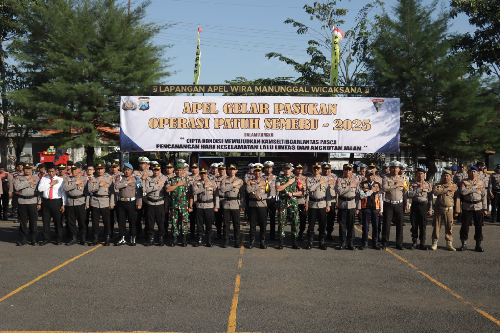 Operasi Patuh Semeru 2025 Digelar di Sampang, Ini 8 Pelanggaran Lalu Lintas yang Jadi Sasaran Utama 2