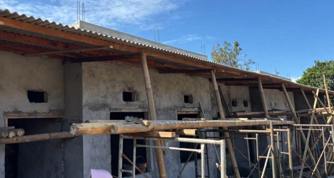 Sejumlah rumah petak Gakin yang sedang dibangun Desa Tulungrejo.(Ist) 