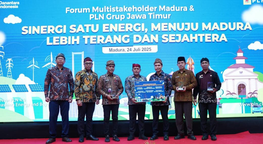 Forum ini mengusung tema "Sinergi Satu Energi, Menuju Madura Lebih Terang dan Sejahtera". (foto: ist)