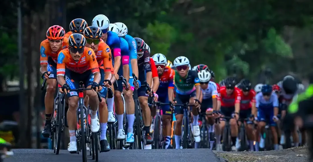 Bupati Ipuk : Etape 1 Tour de Banyuwangi Ijen Berjalan Lancar Atas Kolaborasi Banyak Pihak 1 Balap sepeda bertaraf internasional Tour de Banyuwangi Ijen