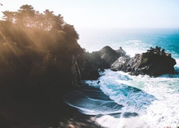 Explore Morocco's Desert and Seaside With These Stunning 35mm Images 1