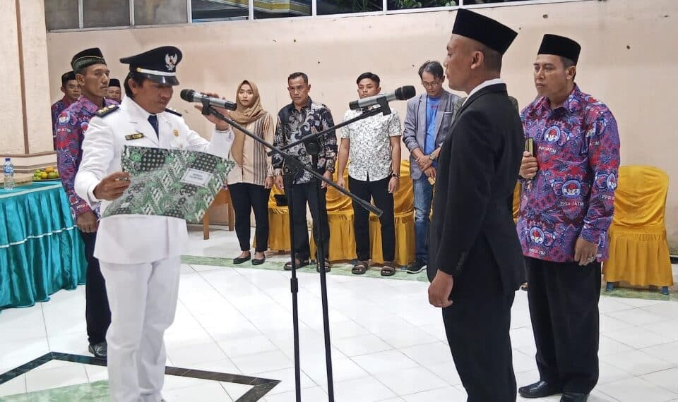 Lantik Kasun Kemerogan, Ini Pesan Kades Pranti Menganti 1