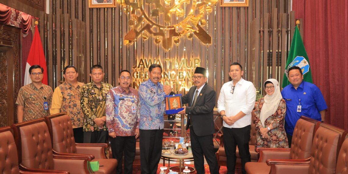 Kanwil Kemenkum saat perkuat sinergi dengan DPRD Jatim