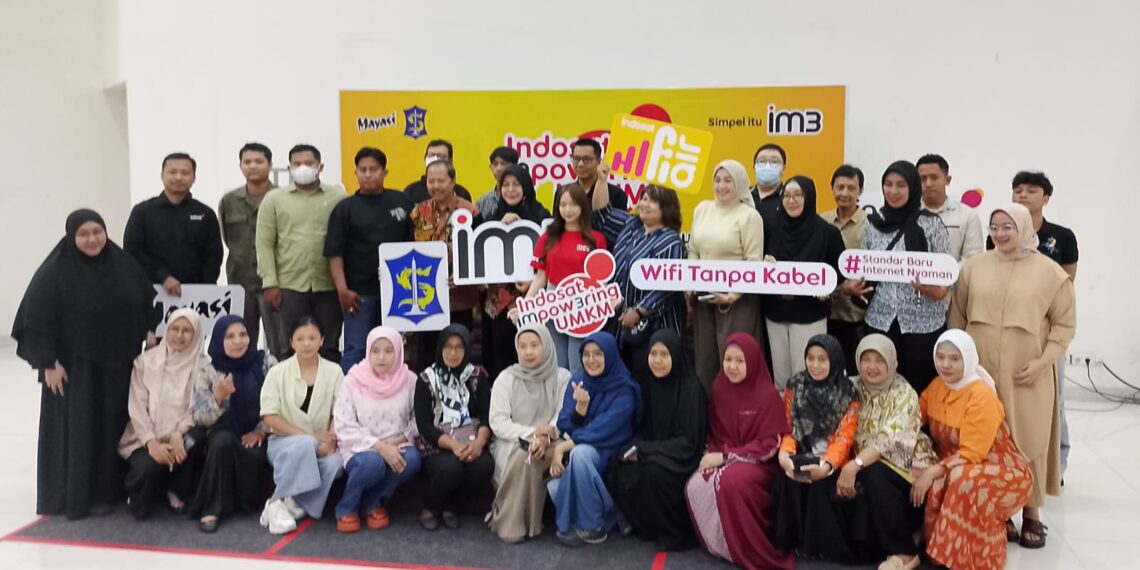 Indosat Bantu UMKM Surabaya Go Digital dengan Pelatihan Intensif 1 Pelaku UMKM perempuan di Surabaya mengikuti pelatihan di Auditorium Indosat Kayoon. (foto: hari/bidik.news)