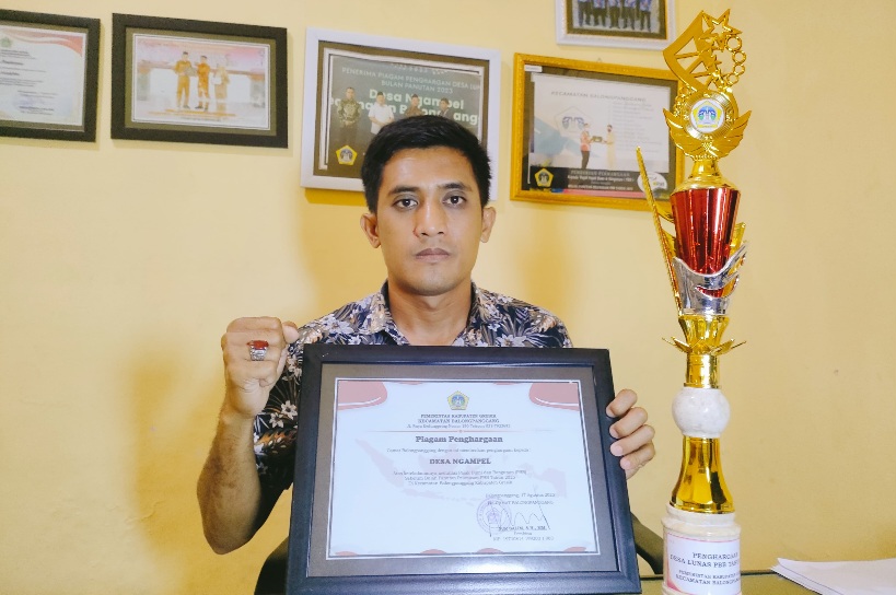 Tertib Bayar PBB, Desa Ngampel Juara Satu