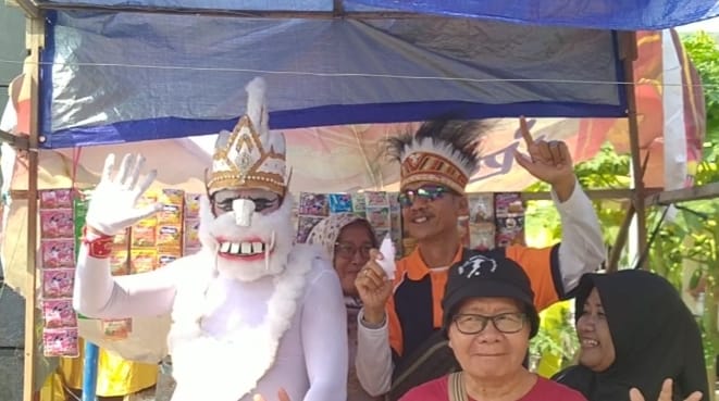 Berkah Sejati Dongkrak UMKM Kalipecabean , Hanoman Putih Turun ke Perum MBS , Ada Apa?