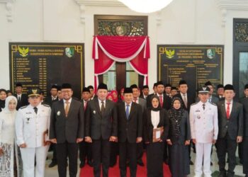 Bupati Sampang Lantik 32 Pejabat Administrator dan Pengawas, Dorong Penyegaran Birokrasi