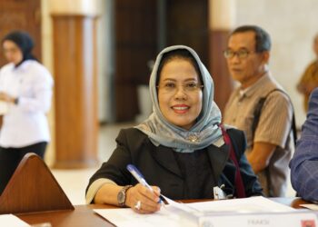 Dukung kesetaraan BPOPP negeri dan Swasta, Fraksi PDIP DPRD Jatim Minta Pemprov Jatim Segera Selesaikan Pergub Pendanaan Pendidikan