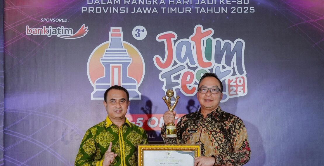 Ciptakan Layanan Investasi Berkualitas, Kabupaten Gresik Raih Terbaik 1 Investment Award Jatim 2024
