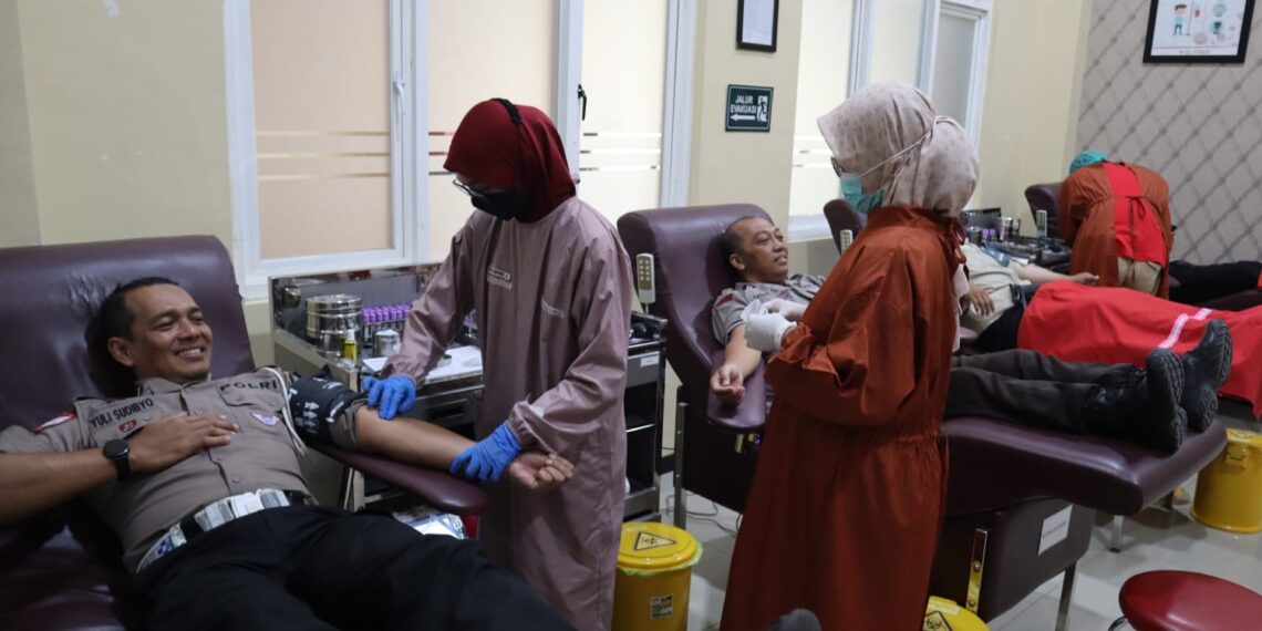 Sambut Hari Jadi ke-74 Humas Polri, Polres Tulungagung Gelar Donor Darah