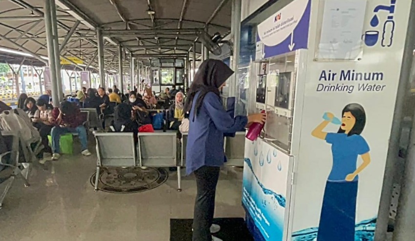 Kurangi Sampah Plastik, KAI Daop 8 Imbau Penumpang Bawa Tumbler