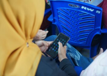 Tim PkM Unitomo Terapkan Aplikasi Digital ke Bank Sampah Gresik