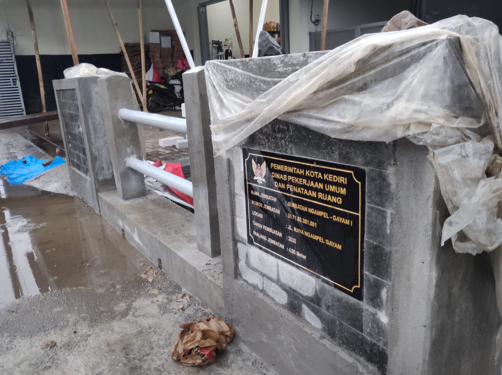 Pemkot Kediri Percepat Proyek Rehabilitasi Jembatan Jl Raya Ngampel, Hampir Rampung 100 Persen 2 Pemkot Kediri Percepat Proyek Rehabilitasi Jembatan Jl Raya Ngampel, Hampir Rampung 100 Persen 2