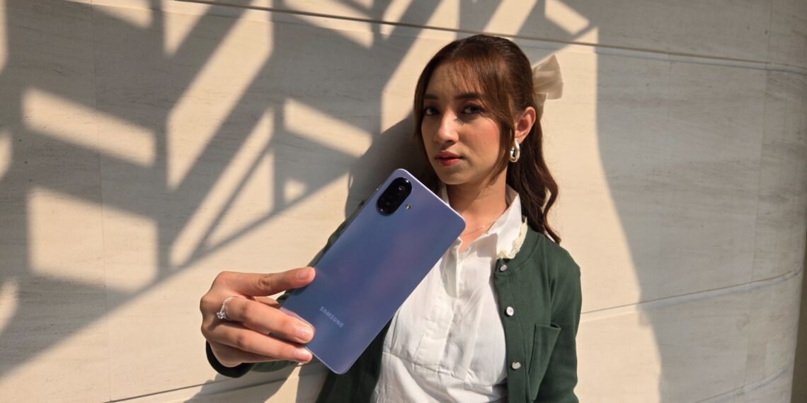 Galaxy A07, hape sejutaan untuk pengguna yang aktif & mobile, dilengkapi fitur-fitur unggulan dengan pengalaman digital jadi makin simpel, aman, sekaligus seru. (foto: ist)