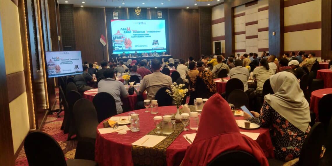 Komisi B DPRD Jatim saat Gelar Sosialiasi Perda (Sosper )