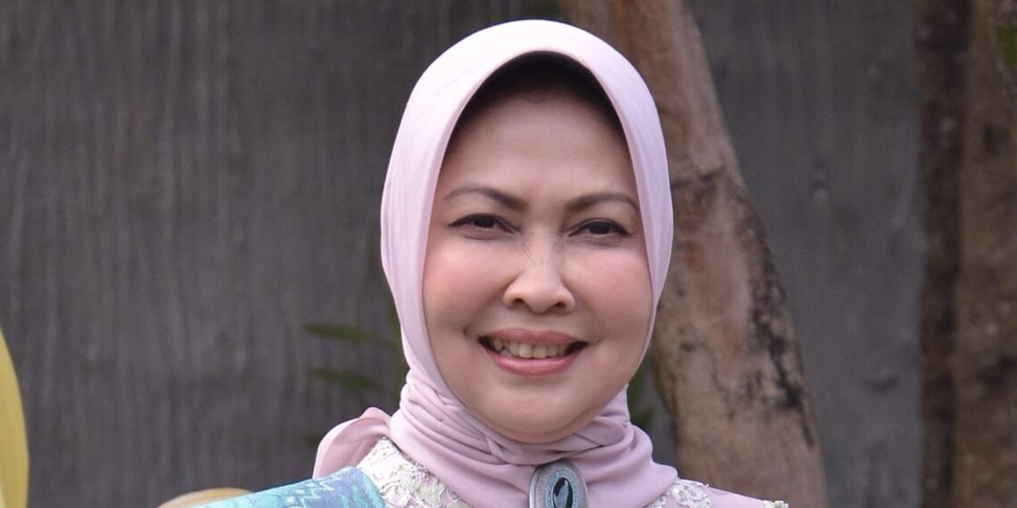 Anggota Fraksi PDIP DPRD Jatim Dewanti Rumpoko