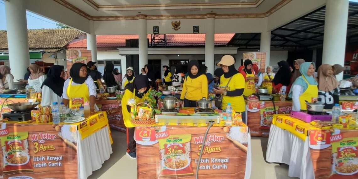 Pemerintah Desa Kendung Bersama Sarimi Blusukan Kampung Bangkit (BKB).