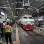 Libur Nataru Usai, KAI Commuter Surabaya Fokus Mobilitas Pekerja & Pelajar Tetap Lancar IMG-20260105-WA0062