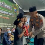 Perkuat Sinergitas dan Jaga Kamtibmas, Kapolsek Tarokan Gelar Pengajian dan Sholawat Bersama Gus Arif Widodo IMG-20260110-WA0068