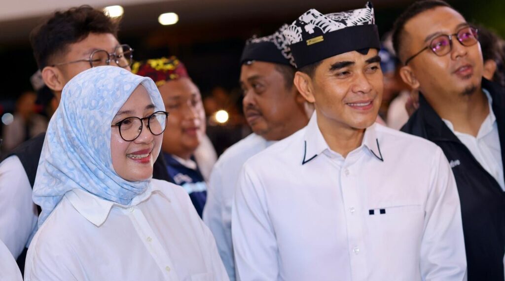 Bupati Banyuwangi Ipuk Fiestiandani dan Kapolresta Banyuwangi Kombes Pol Rofiq Ripto Himawan