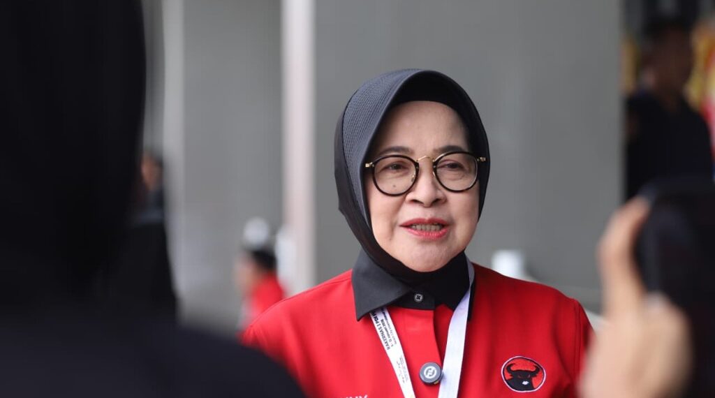 Ketua Fraksi PDI Perjuangan DPRD Jatim Tegaskan Komitmen Partai Semakin Solid dan Dekat dengan Rakyat di Usia 53 Tahun 1 Ketua fraksi PDIP DPRD Jatim Wara Sundari Reni Pramana