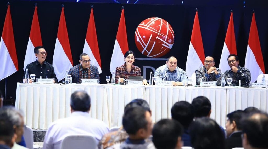 OJK Percepat Reformasi Pasar Modal, 8 Aksi untuk Perkuat Likuiditas & Kepercayaan Investor 1 Dialog Pasar Modal di Main Hall BEI, Jakarta. (foto: ist)