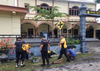 Polres Magetan Serentak Bersihkan Masjid dan Mushola, Wujud Bakti Religi Sambut Ramadhan 1447 H