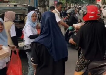 Sentuhan Ramadhan: Disdik Kabupaten Kediri Tebar Kebaikan Melalui Takjil Gratis
