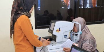 Baksos KWGe dan Eyelink Group Bagikan Kacamata Gratis, Ungkap Tingginya Gangguan Mata Warga