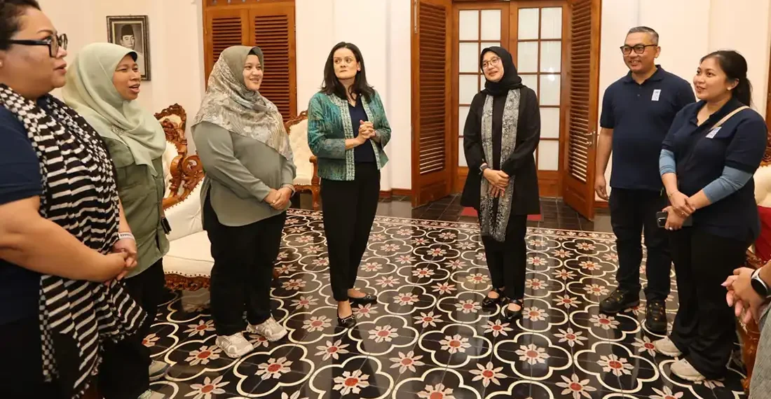 Bupati Banyuwangi Ipuk Fiestiandani saat bersama rombongan Badan PBB UNDP (Ist)