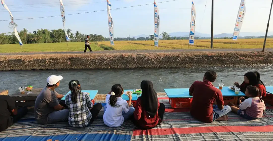 Destinasi Ngopi Pesona Senja di Dusun Salamrejo, Desa Sumbergondo, Kecamatan Glenmore (Ist)