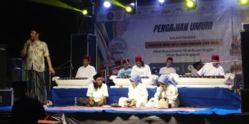 Sedekah Bumi Desa Banyuwangi Berlangsung Meriah, Hadirkan Gus Gendeng sebagai Penceramah