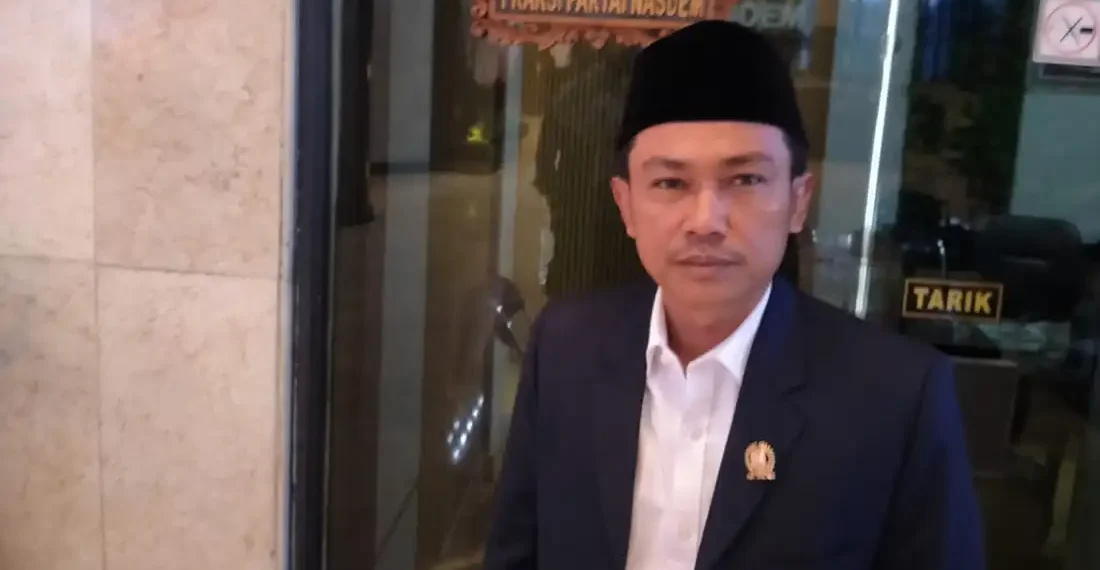 Anggota Fraksi NasDem DPRD Jatim Deny Prasetio
