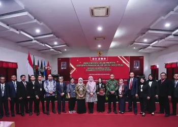 Dikukuhkan Sebagai Paralegal, 46 Kades di Banyuwangi Diharap Bisa Jadi Juru Damai