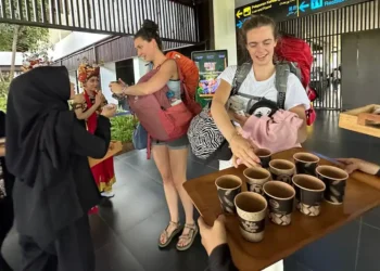 Sambut Kedatangan Wisatawan, Pemkab Banyuwangi Siapkan Minuman dan Kudapan