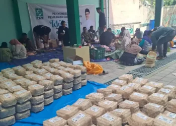 PKB Jatim Salurkan Seribu Lebih Hewan Kurban, Hampir 100 Ribu Paket Daging Dibagikan untuk Masyarakat