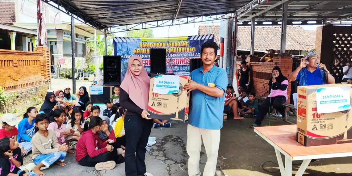 Hadiah 2 Kambing Semarakkan Bazar UMKM Mojokerto Raya di CFD Desa Kertosari
