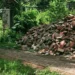 Paving Jalan TPU Diduga Dibongkar untuk Akses Tambang, Kades Alasmalang Bantah Beri Izin
