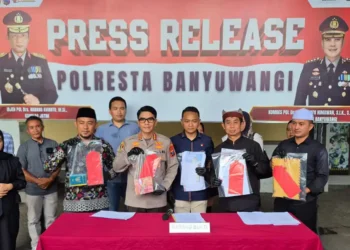 Umroh Ilegal di Banyuwangi Dibongkar Polisi, Dua Perempuan Jadi Tersangka