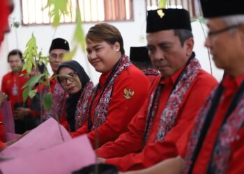 Usai Dilantik, PAC Tuban di Titipi Bibit Sukun Buat Rawat Pertiwi
