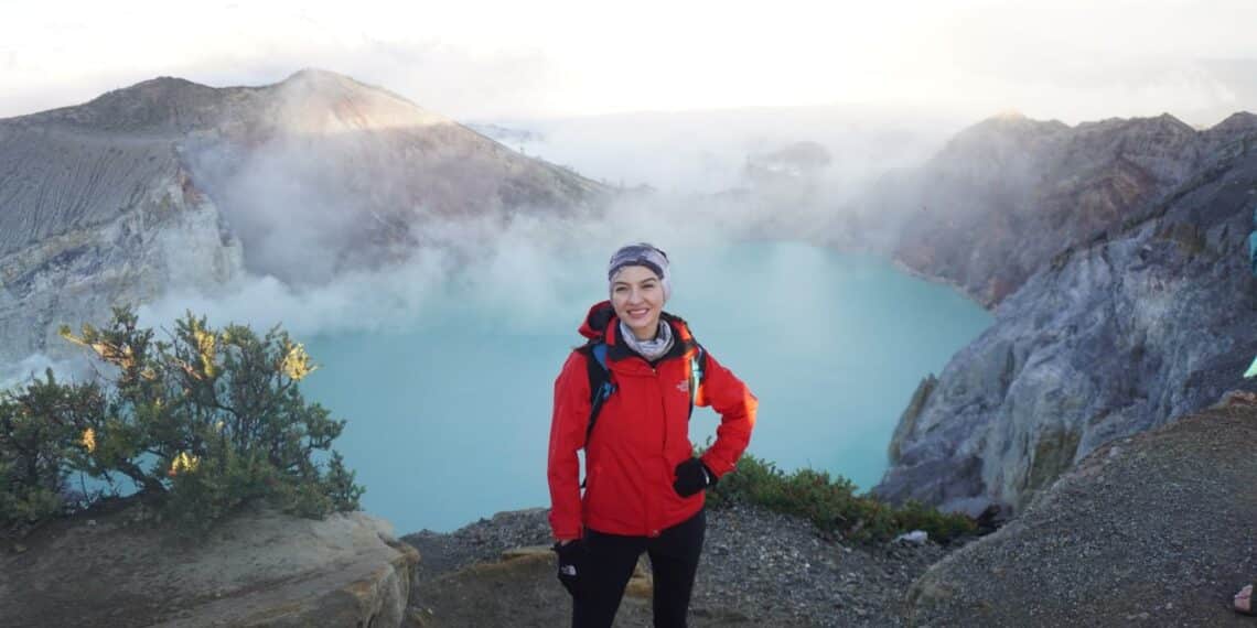 Raline Shah saat di Kawah Ijen (Ist)