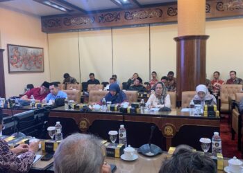 THR dan Gaji ke-13 Guru ASN Masih Belum Cair, Komisi E DPRD Jatim Desak Pemprov Perjuangkan DAU ke Pusat