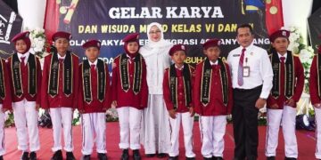 Sempat Putus Sekolah, Tiga Anak Sekolah Rakyat Banyuwangi Lulus dan Tatap Masa Depan
