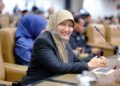 Nasib 1.025 KK di Asemrowo Menggantung, Lilik Hendarwati : Komisi C Akan Panggil JGU Terkait Status Aset Pemprov 33 Nasib 1.025 KK di Asemrowo Menggantung, Lilik Hendarwati : Komisi C Akan Panggil JGU Terkait Status Aset Pemprov