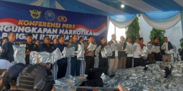 BNN Gagalkan Penyelundupan 3,37 Ton Narkotika di Gresik, Selamatkan 10 Juta Anak Bangsa dan Cegah Kerugian Negara Rp4,8 Triliun